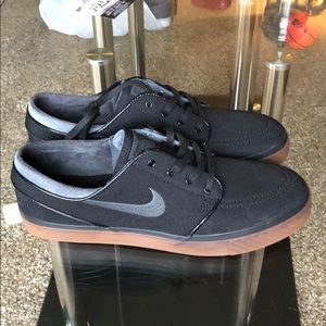 Nike SB Janoski Black Gum Canvas size 10